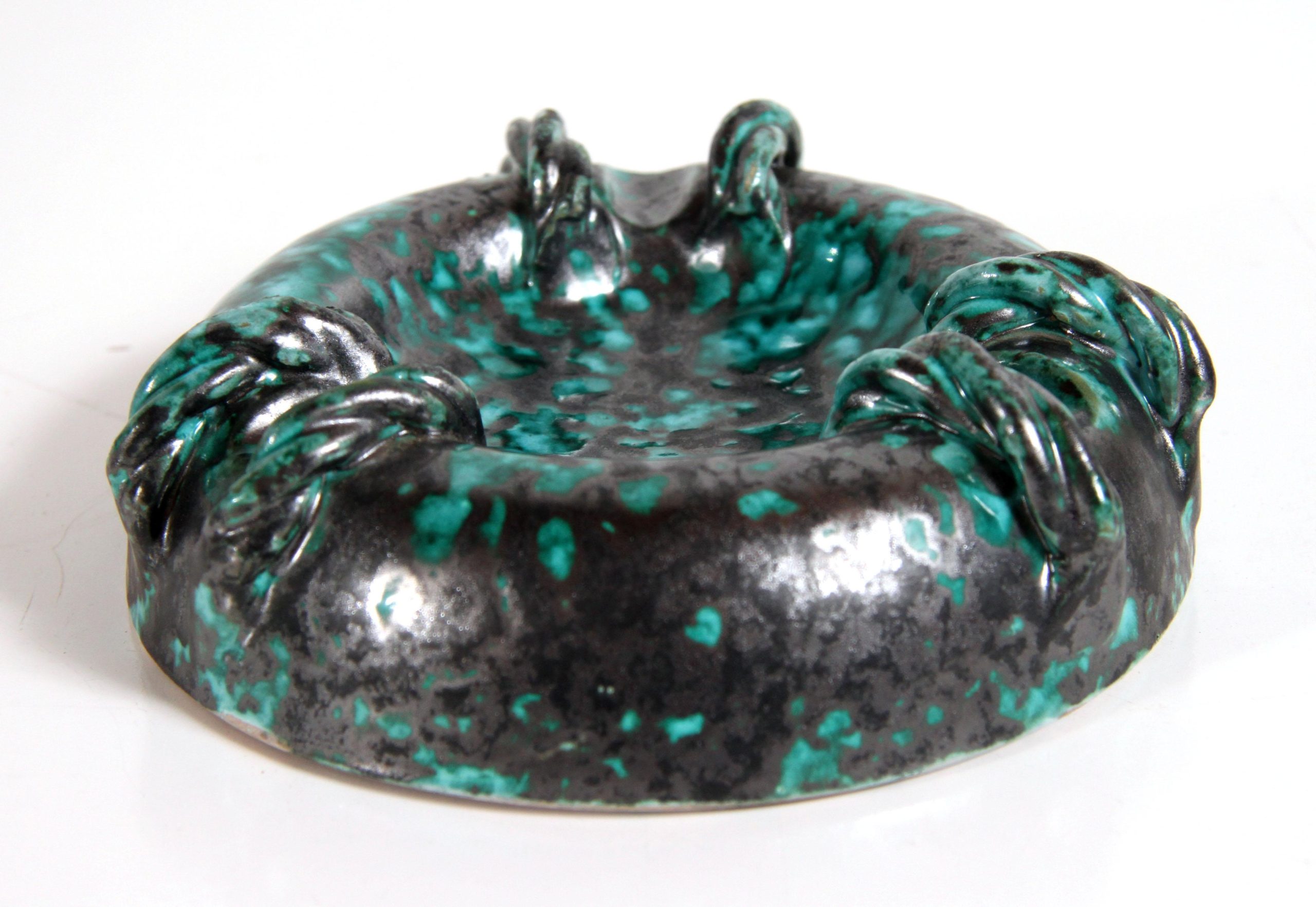 mid-century-modern-green-and-black-italian-ceramic-ashtray-0336 mid-century-modern-green-and-black-italian-ceramic-ashtray-0336