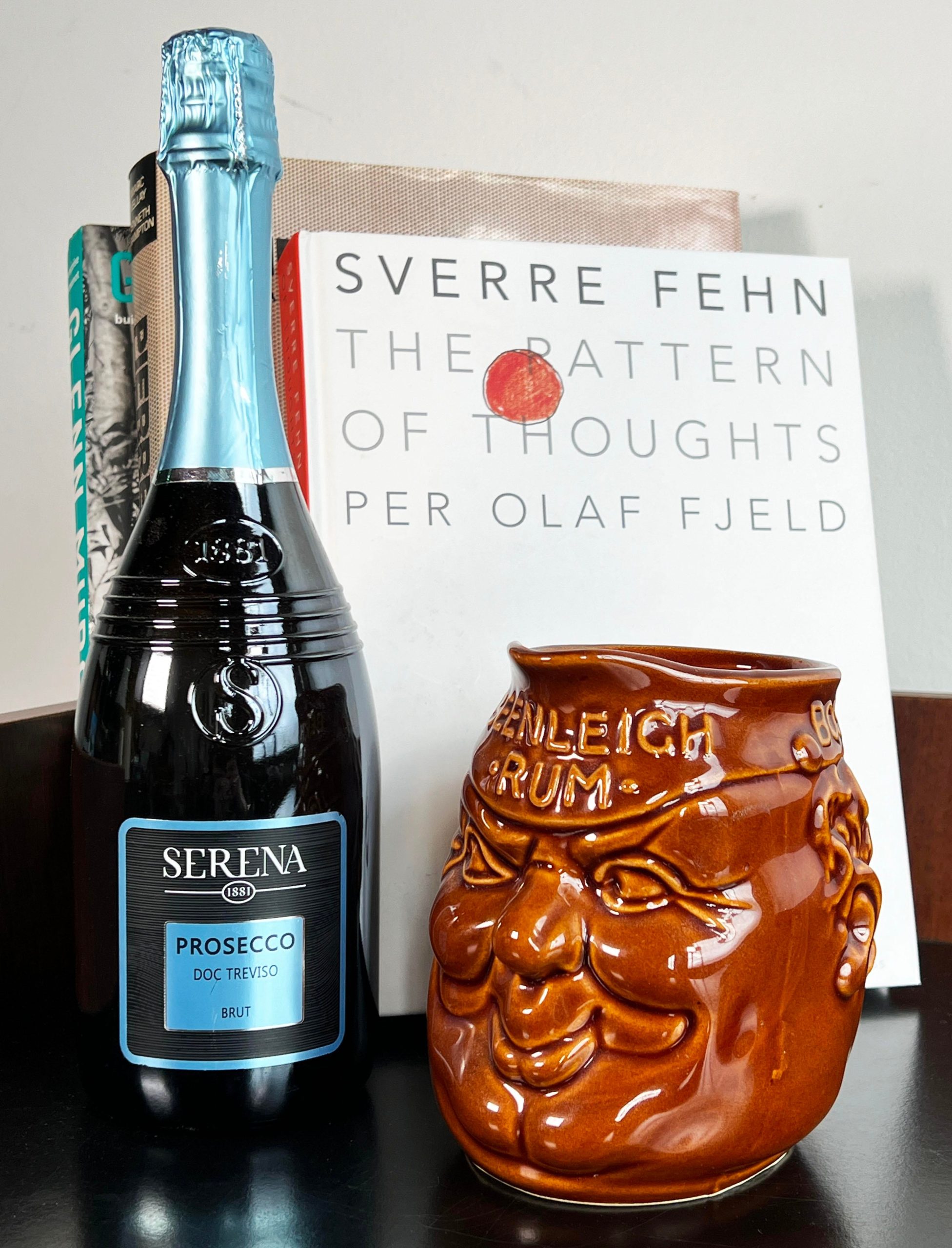 vintage-1950s-beenleigh-rum-ceramic-advertising-pitcher-from-australia-4251 vintage-1950s-beenleigh-rum-ceramic-advertising-pitcher-from-australia-4251