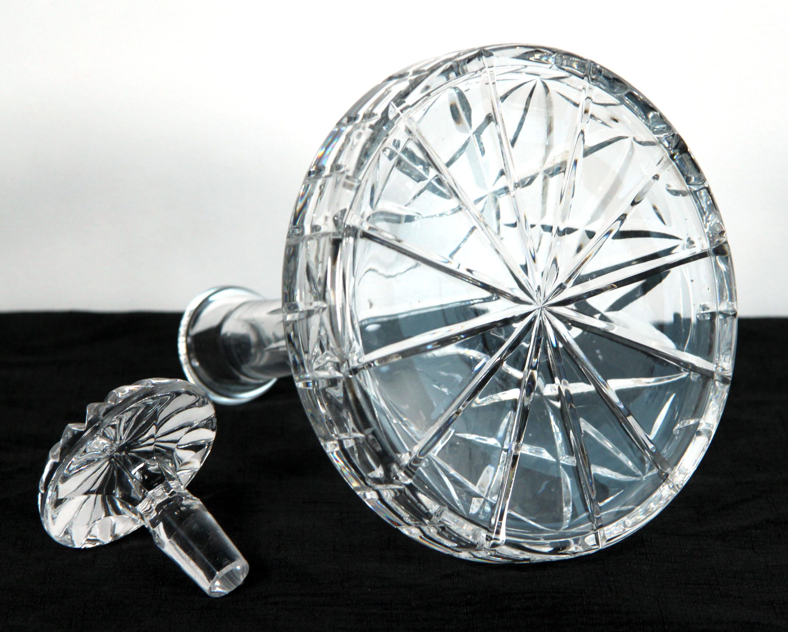 vintage-crystal-ships-decanter-with-stopper-4771 vintage-crystal-ships-decanter-with-stopper-4771