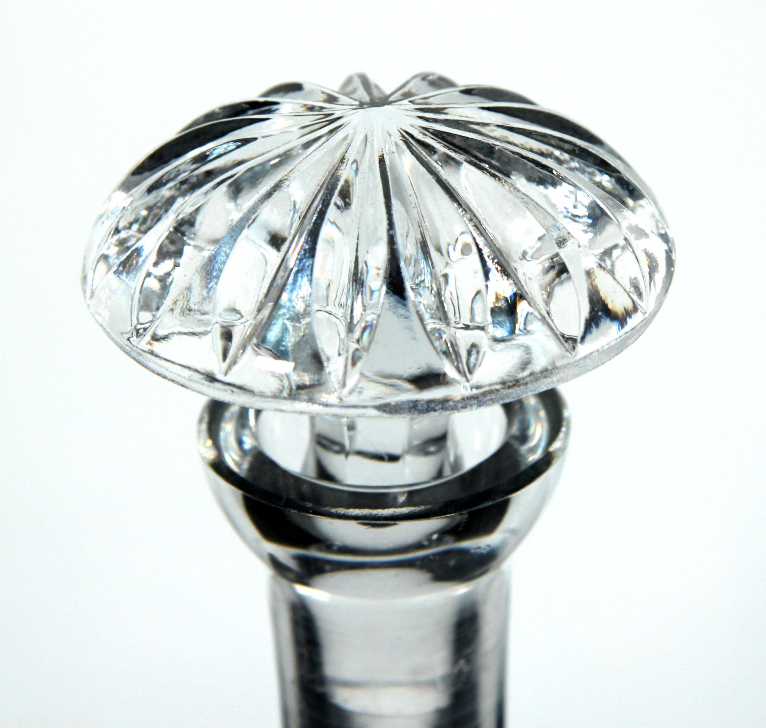 vintage-crystal-ships-decanter-with-stopper-7672 vintage-crystal-ships-decanter-with-stopper-7672